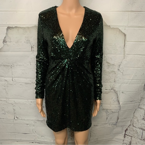 Charlotte Russe Dresses & Skirts - Green Sequined Dress